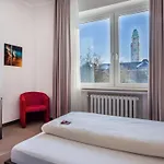 Ξενοδοχείο Monopol Γκελσενκίρτσεν
