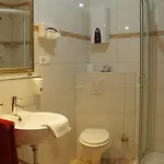 Ξενοδοχείο Monopol 3*