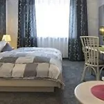 Monopol Hotel