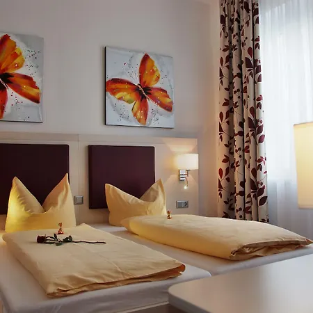 Hotel Monopol 3*