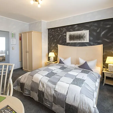 Monopol Hotel