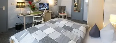 Monopol Hotel 3*