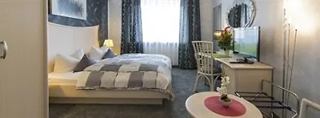 Monopol Hotel