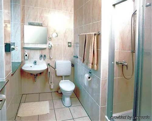 モノポール ホテル