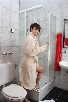 莫诺普酒店 3* 盖尔森基兴